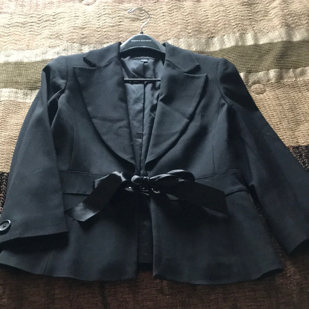 Cropped dressy jacket